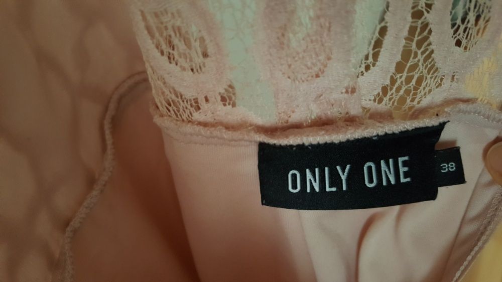 Sukienka długa różowa pudrowy róż Only koronkowa