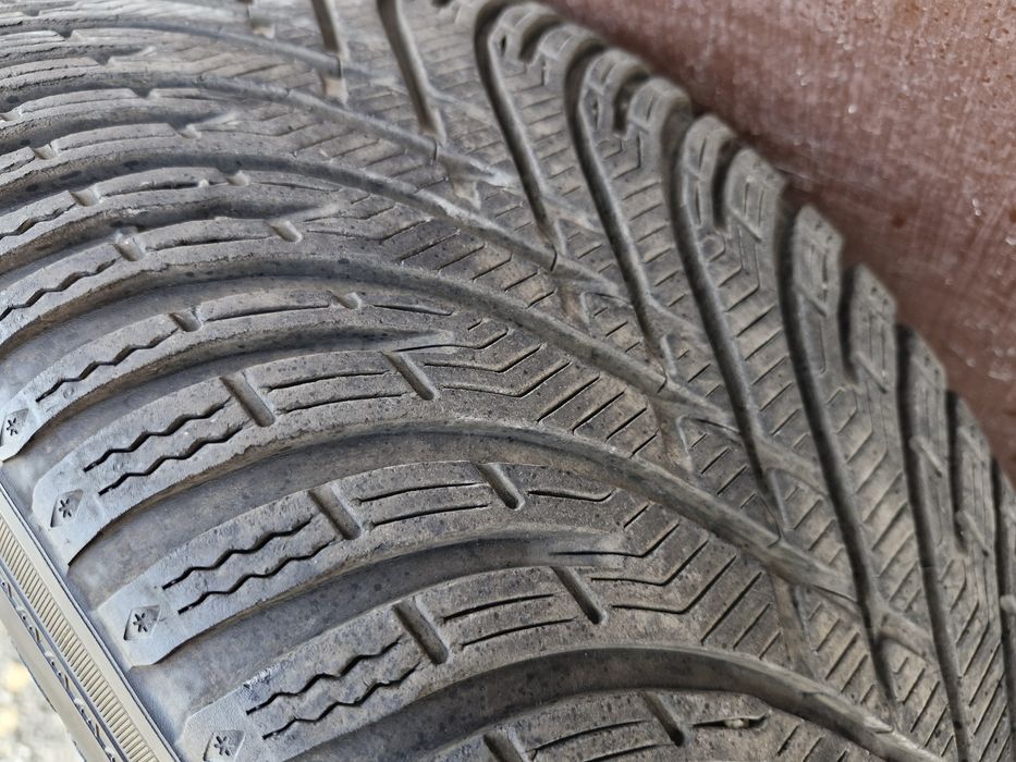 Koła zimowe Felgi Ford Kuga Mondeo C-Max 5x108 ET52.5 235/55/R17 Ładne