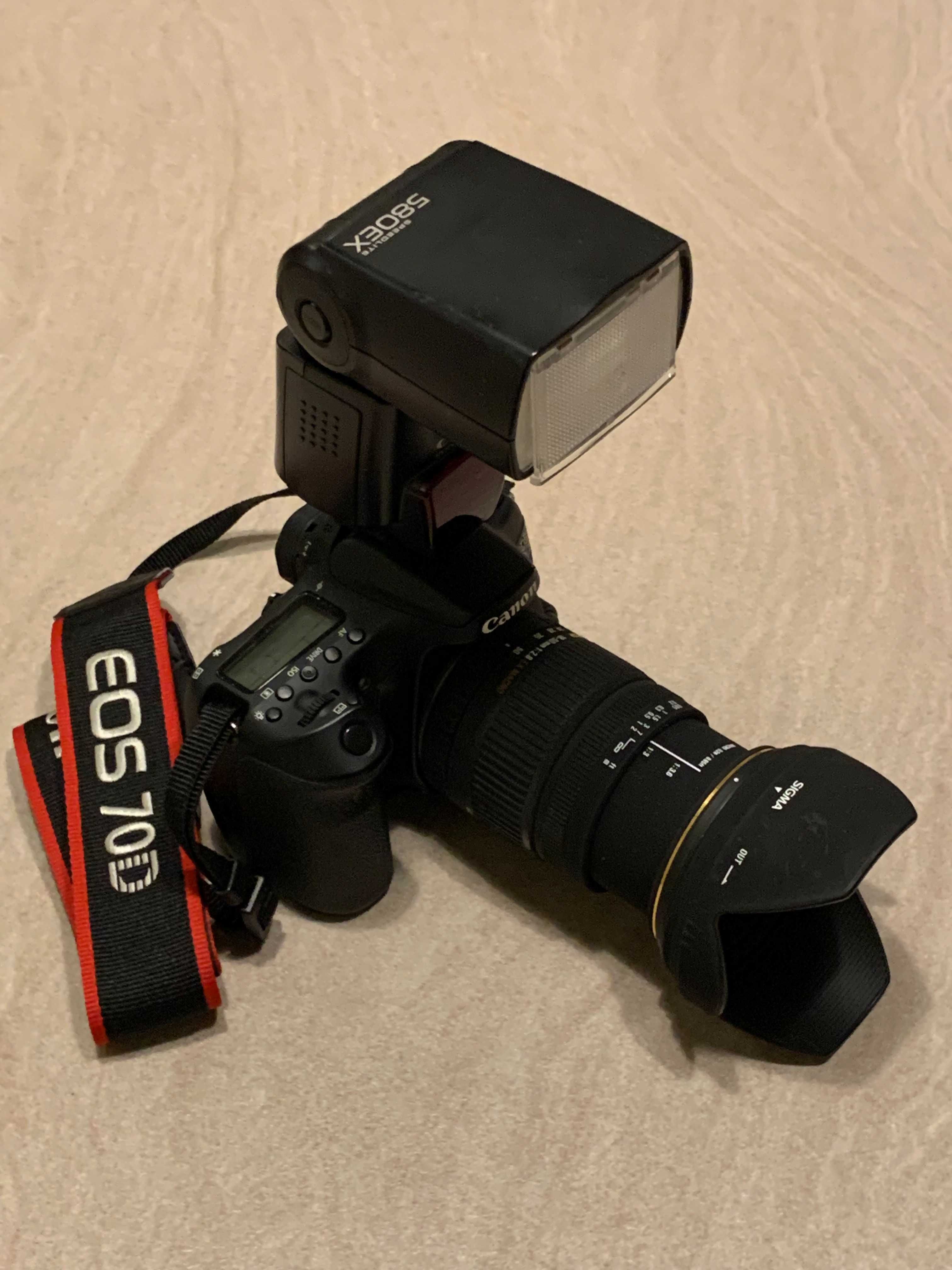 Canon EOS 70D + obiektyw Sigma 18-50 mm 2,8 + lampa 580EX + dodatki