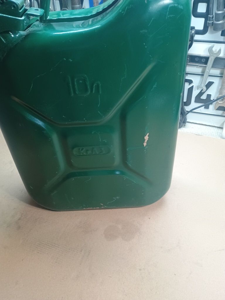 Barek kanister 10 litrowy