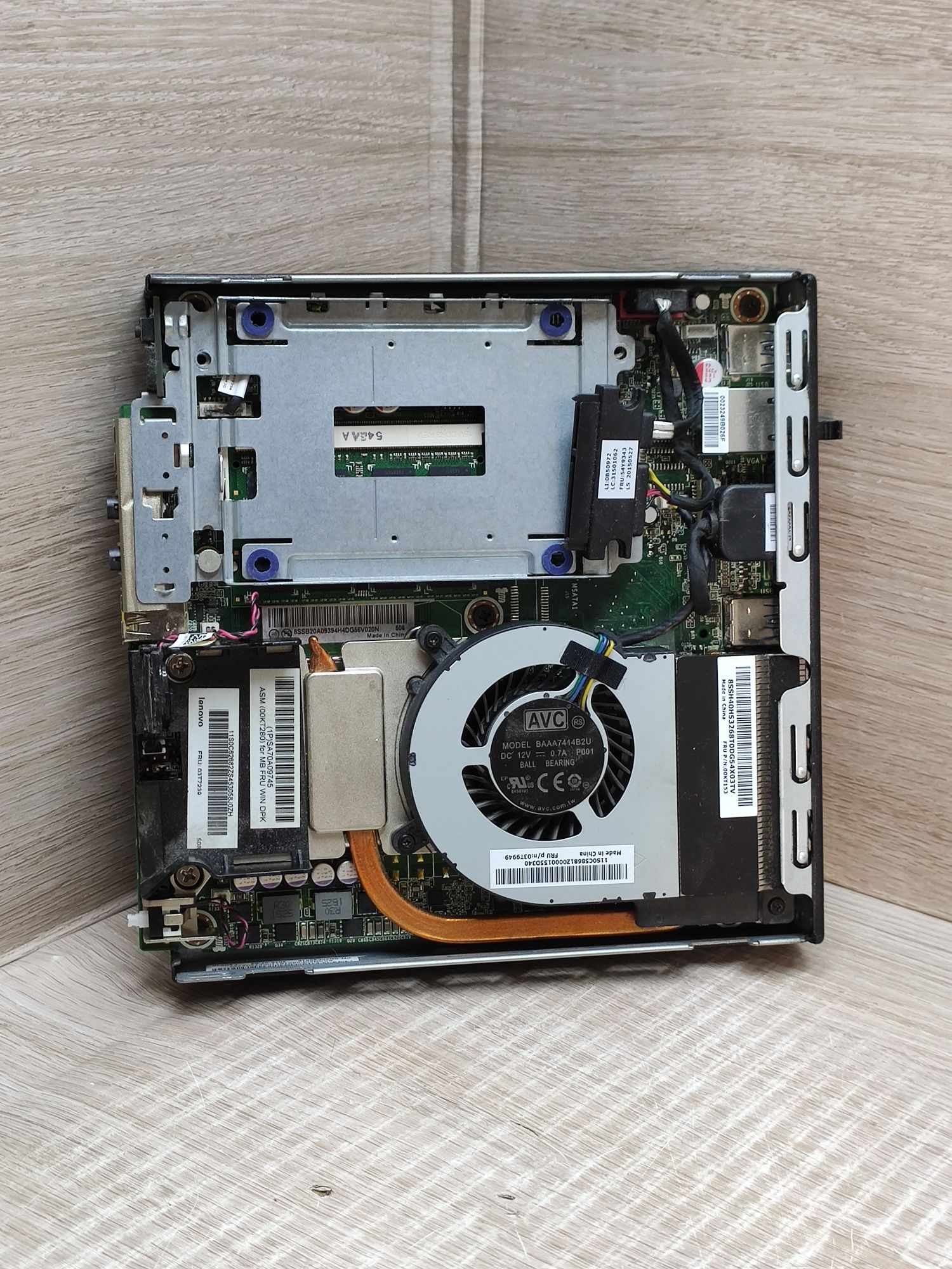 Lenovo M93 USFF (intel i5-4590T / 8gb ddr3)