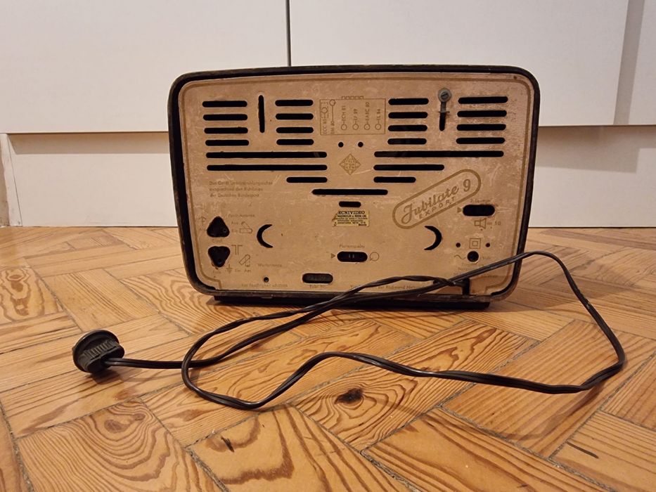Rádio Telefunken a válvulas - Modelo Jubilate 9