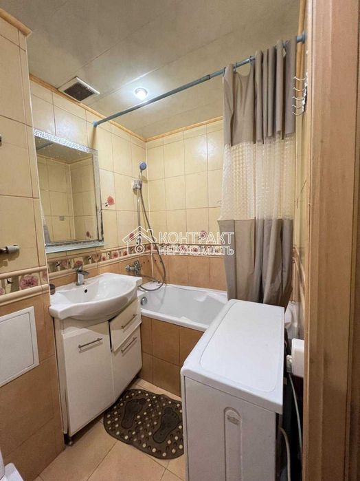 Продається 3к квартира Салтівка, Валентинівська42
