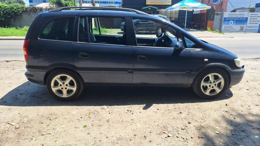 Opel zafira-A,  2.2dti, в робочому стані.