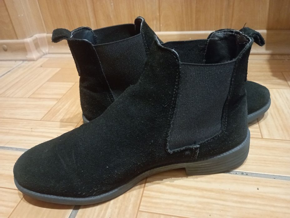 Замшеві черевики осінні