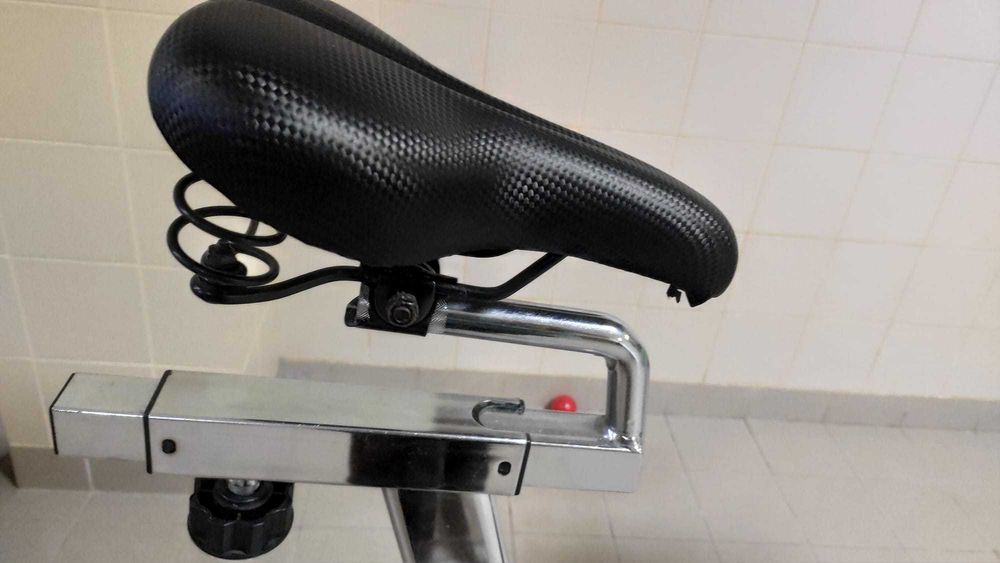 Bicicleta Ciclismo Indoor Khronos BH como nova