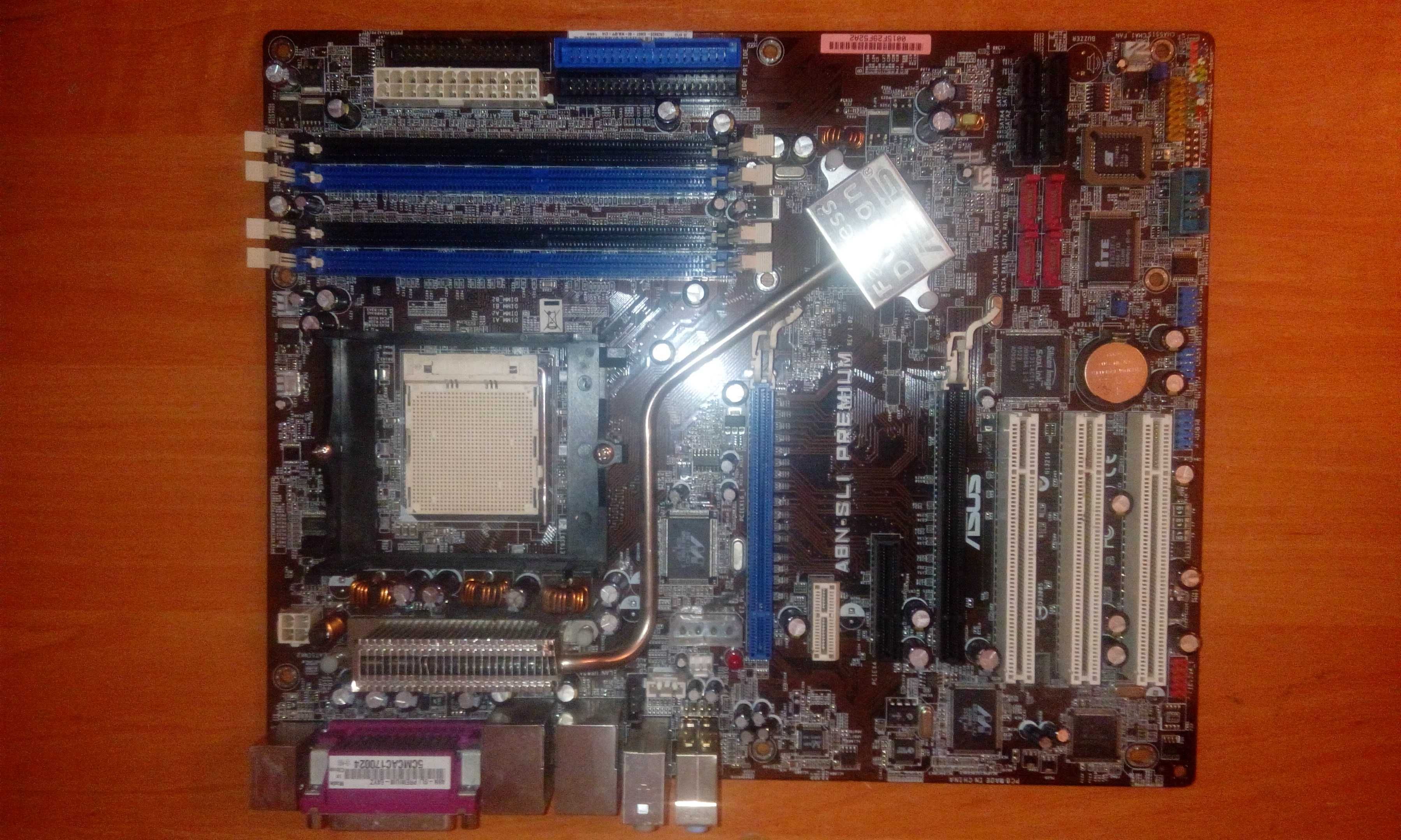 Asus A8N-SLI Premium (s939