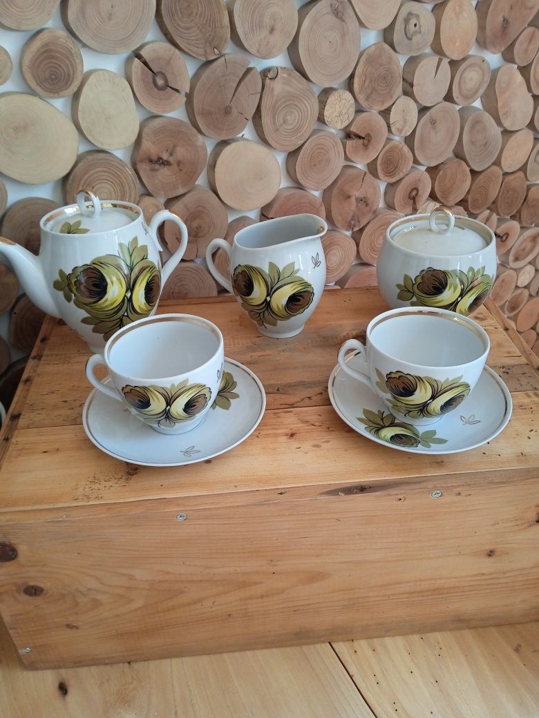 Фігурки статуетки чайний-кофейний сервіз хрусталь сільничка курочка ря