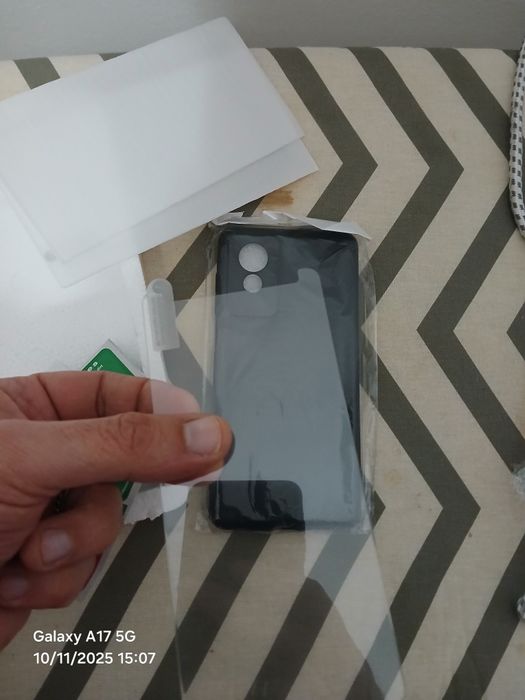 Capa + 2 películas TCL 501