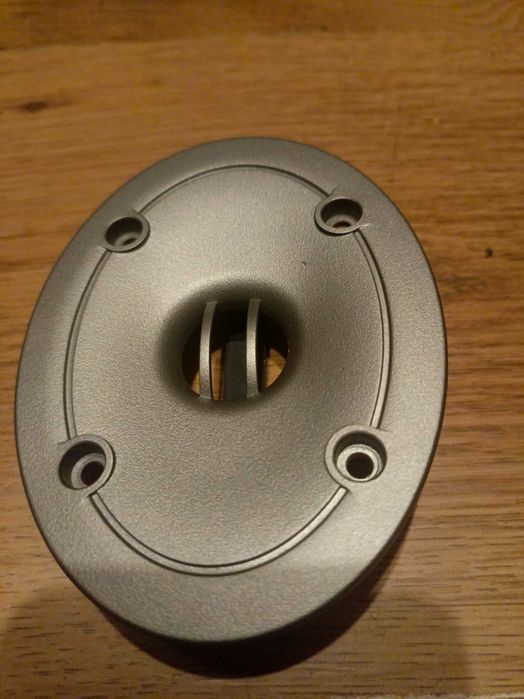 Sprzedam pierścienie na głośniki JBL E80.