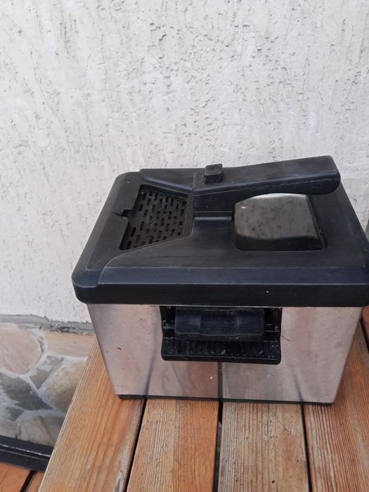 Фрітюрниця на три літри вживанавживана