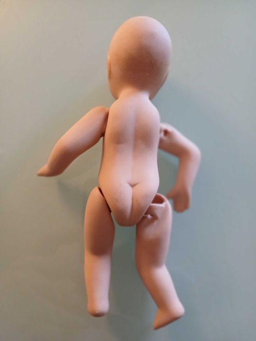 Boneco porcelana biscuit