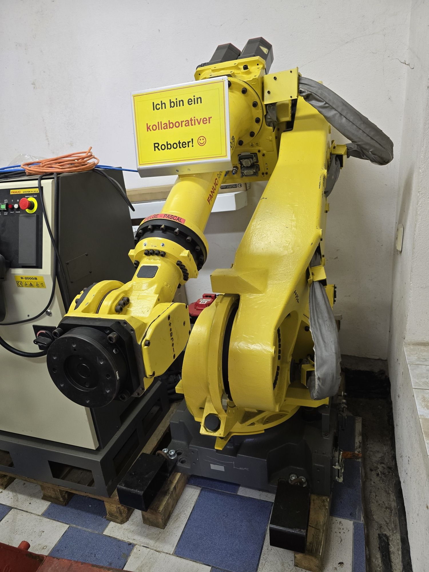 Robot manipulator Fanuc Kuka