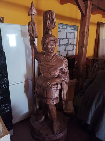 Rzeźba Rycerz z drewna