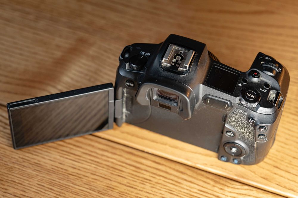 Фотоапарат Canon EOS R Body