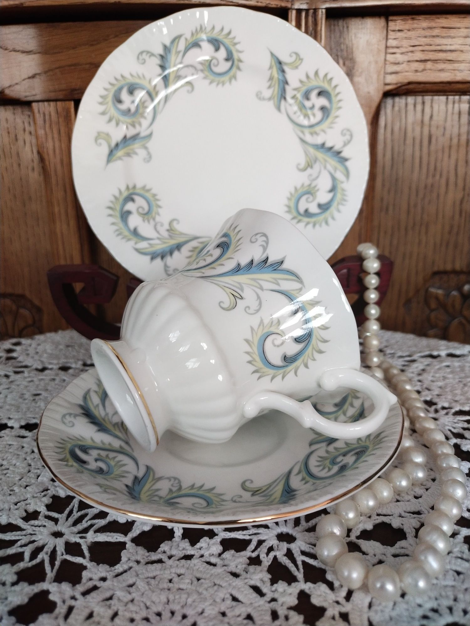 Elegancka Angielska Porcelana Turkusowa Filiżanka Trio Royal Standard