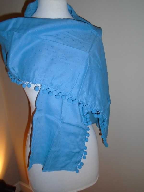 Lenço / écharpe azul com bolinhas