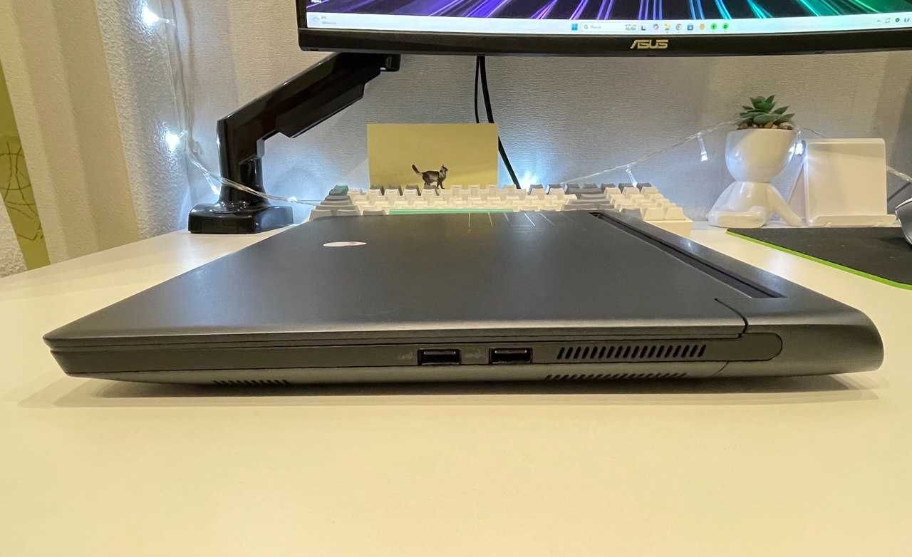 Dell Alienware M15 R6 15.6" i7-11800H 2 TB SSD 32GB DDR4 RTX 3080 QHD