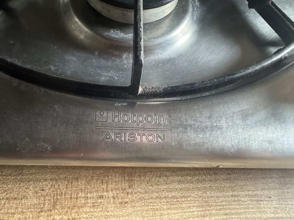 Газова варочна поверхня Hotpoint Ariston