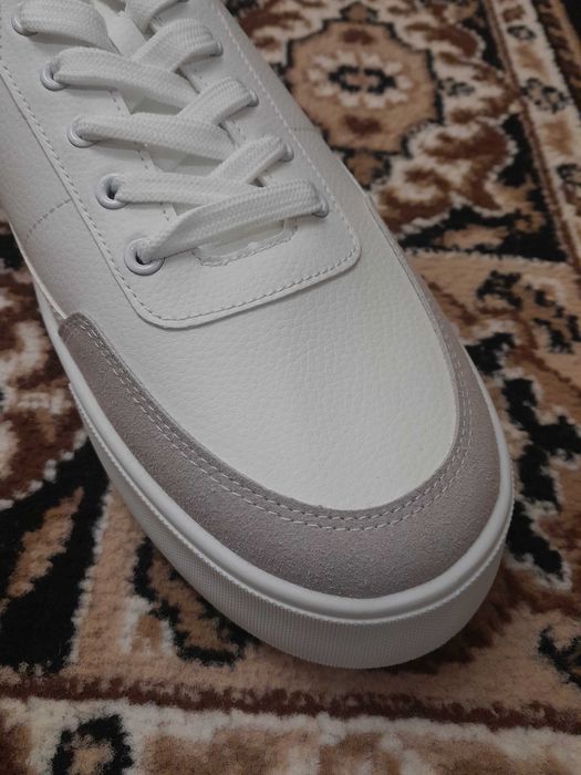 Чоловічі кросівки