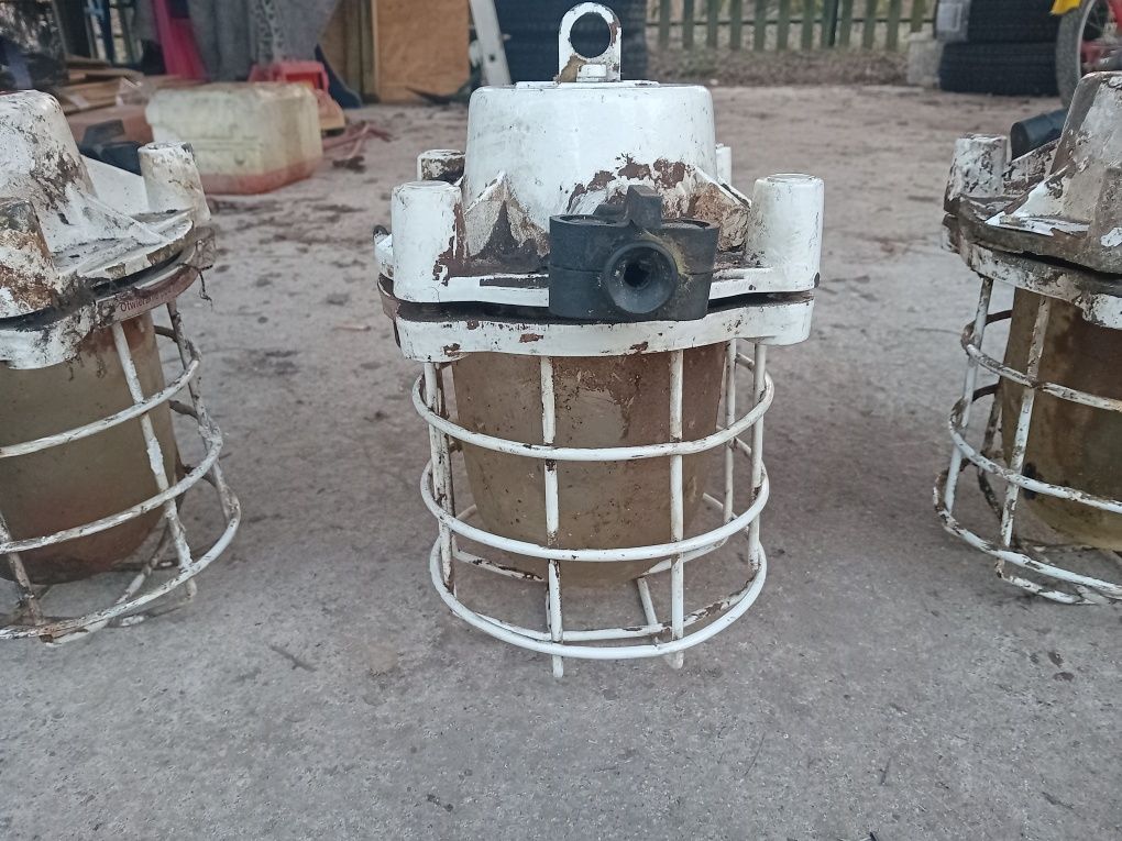 Lampy oprawy oświetleniowe