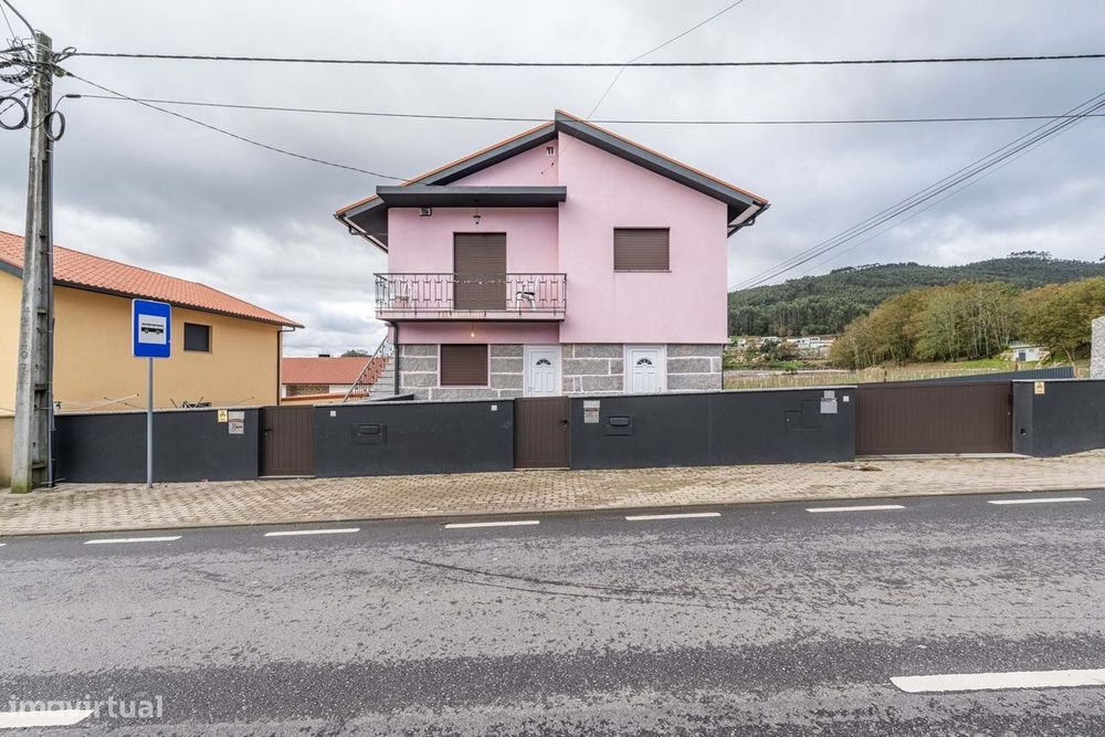 Propriedade situada na freguesia de Brito, em Guimarães