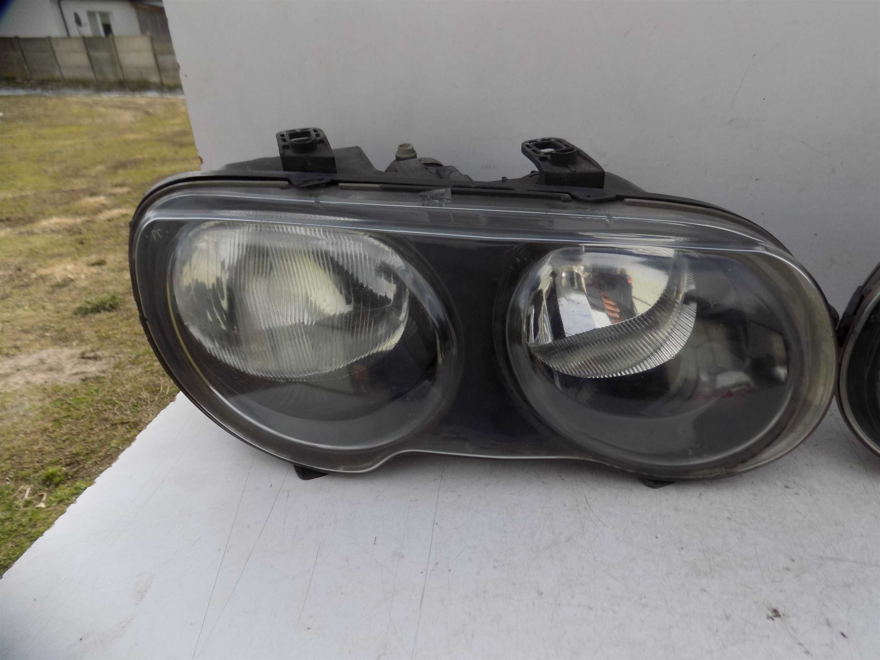 Komplet reflektorów lamp przód Rover 25 MG ZR Europa