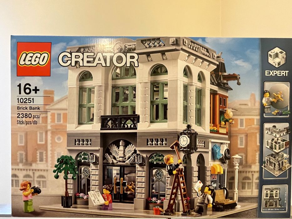 Lego Parisian Restaurant 10243