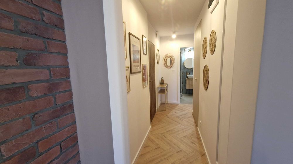 Świeżo wyremontowane *winda *wysoki standard