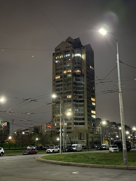 Володимира Івасюка 64/56 , Оболонь, Героїв Дніпра,