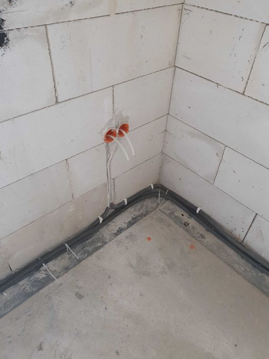 Elektryk, Instalacje elektryczne, Przyłącza elektryczne, Zwyżka.