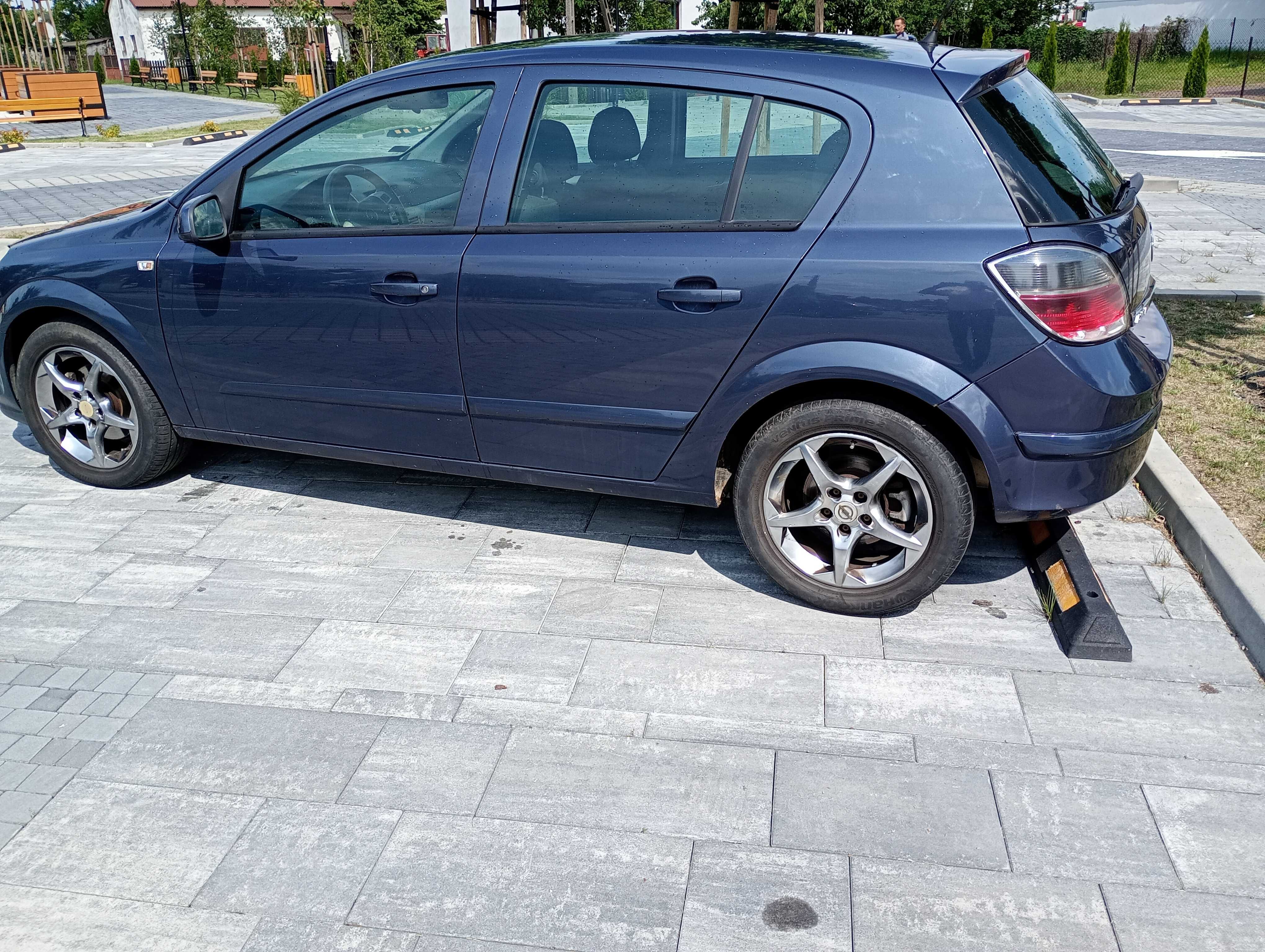 Opel Astra H - 1,7 CDTI ; Stan dobry
