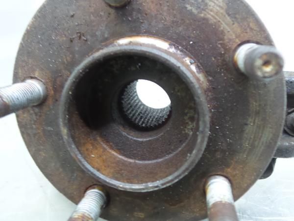 Manga de eixo frente esquerda FORD Focus II Carrinha (DA_)