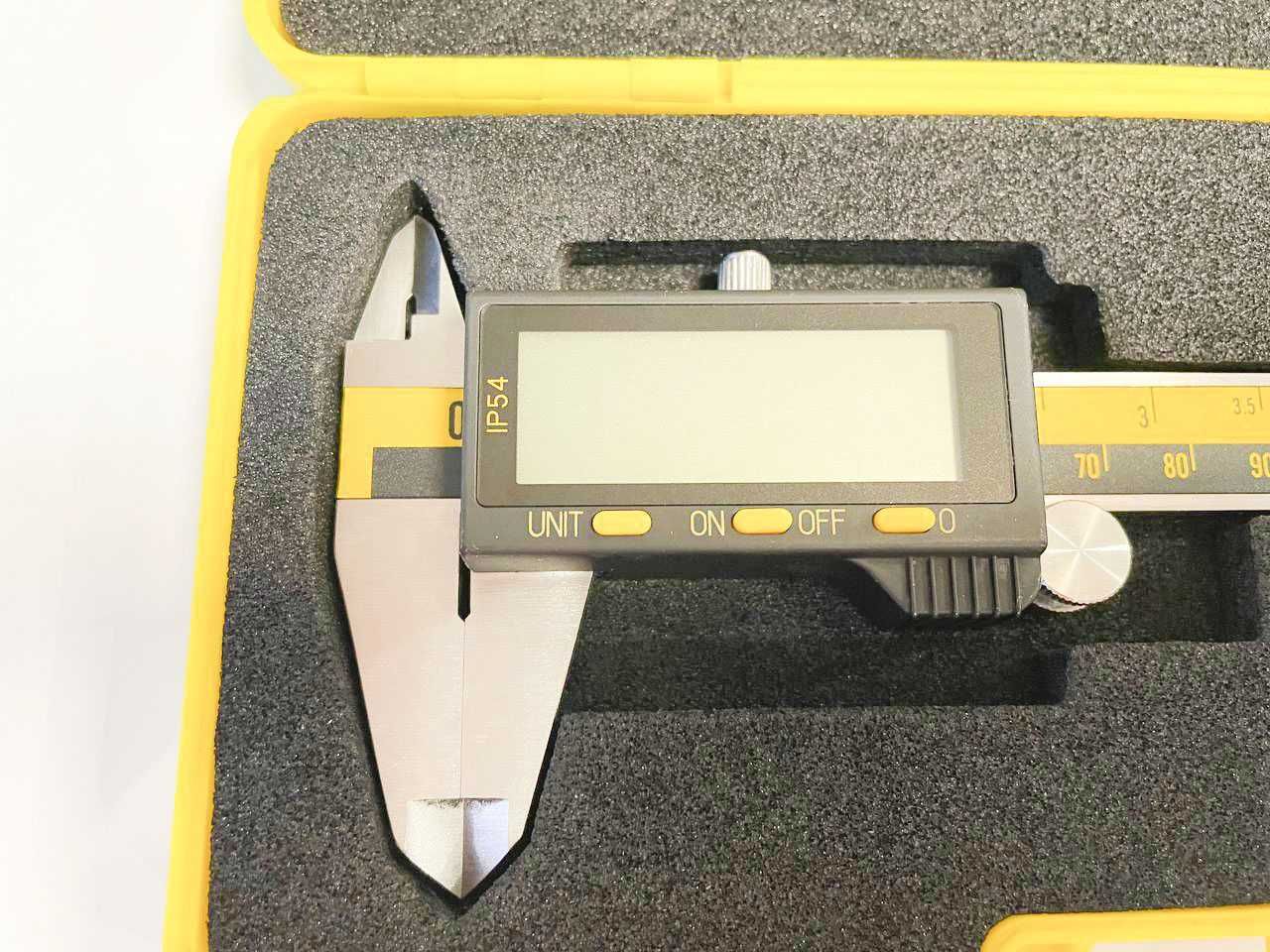 Штангенциркуль цифровий універсальний MICROTECH IP54