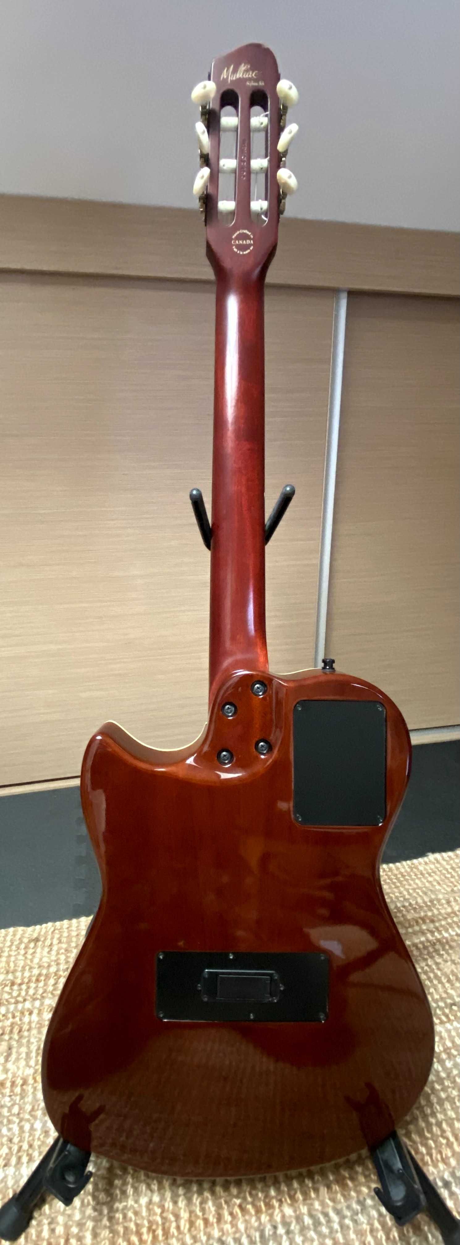 Godin Multiac Nylon SA – Guitarra com Sistema MIDI | Excelente estado