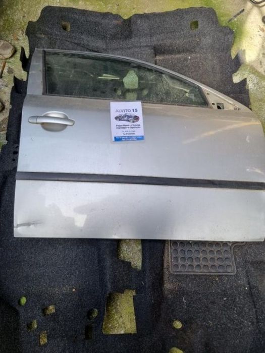 porta frente direita Skoda Octavia