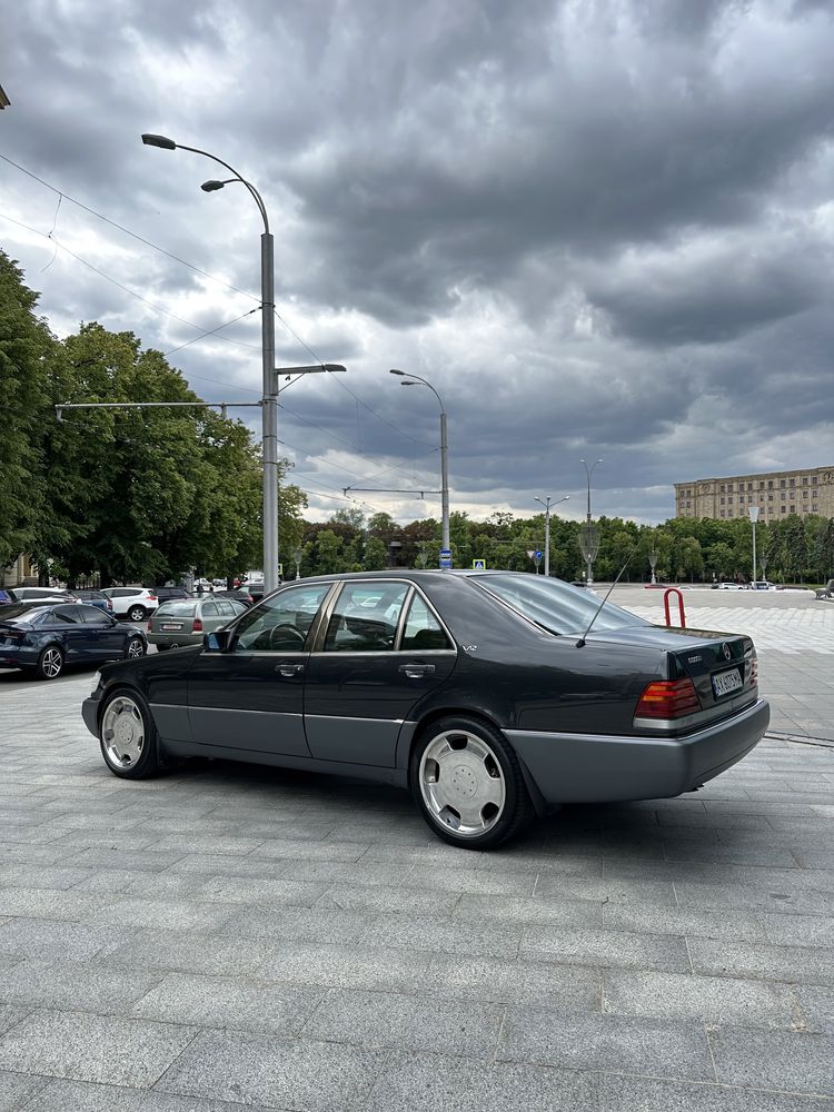 Mercedes Bens S600, s klass, кабан