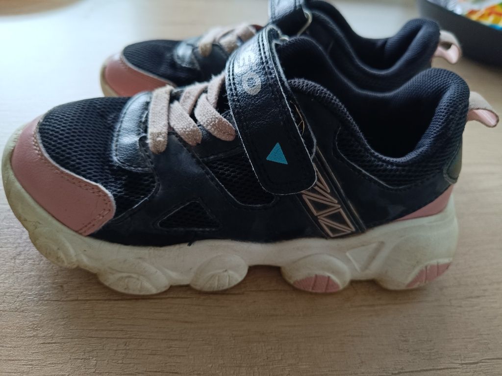 Adidasy Bejo dla dziewczynki