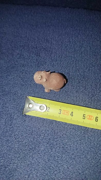 Mała figurka hipopotam