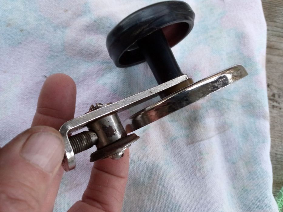 Закаточний ключ для слоїків консервація