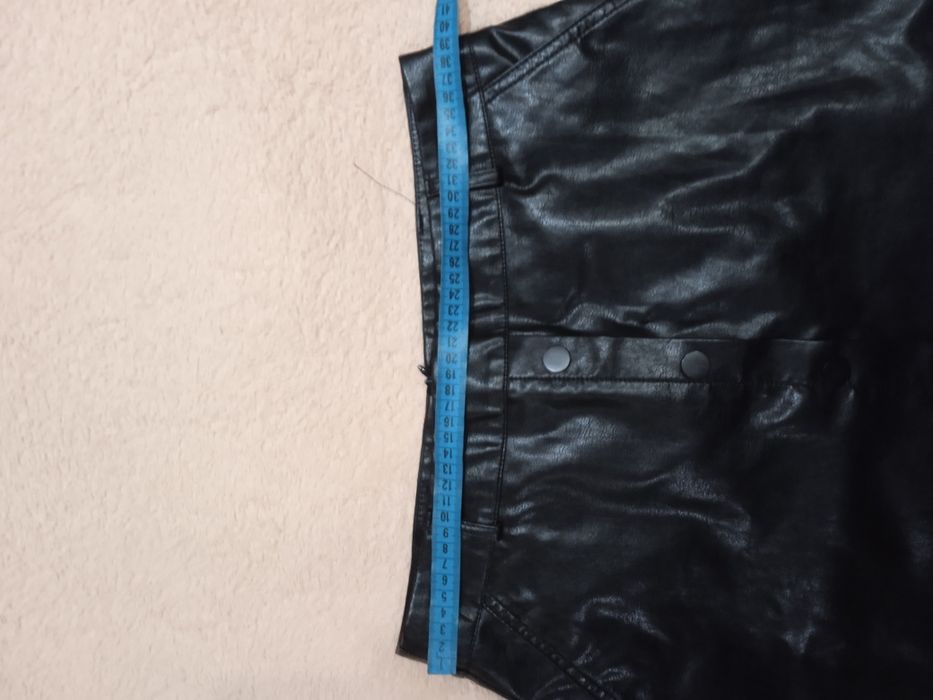 Шкіряна спідниця(якісний замінник)