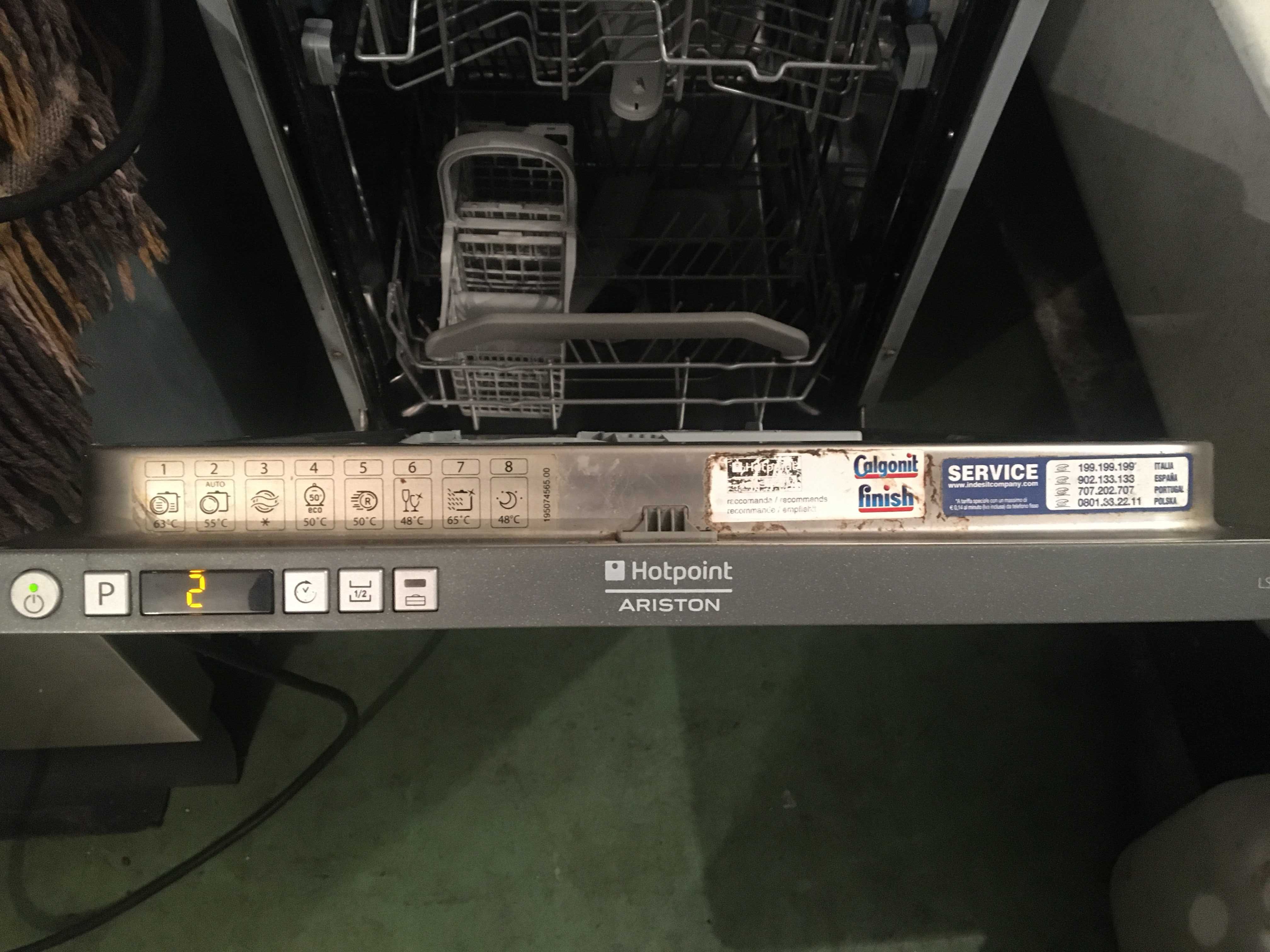 zmywarka wąska hotpoint ariston lst328 a/ha , sprawna , pod zabudowę