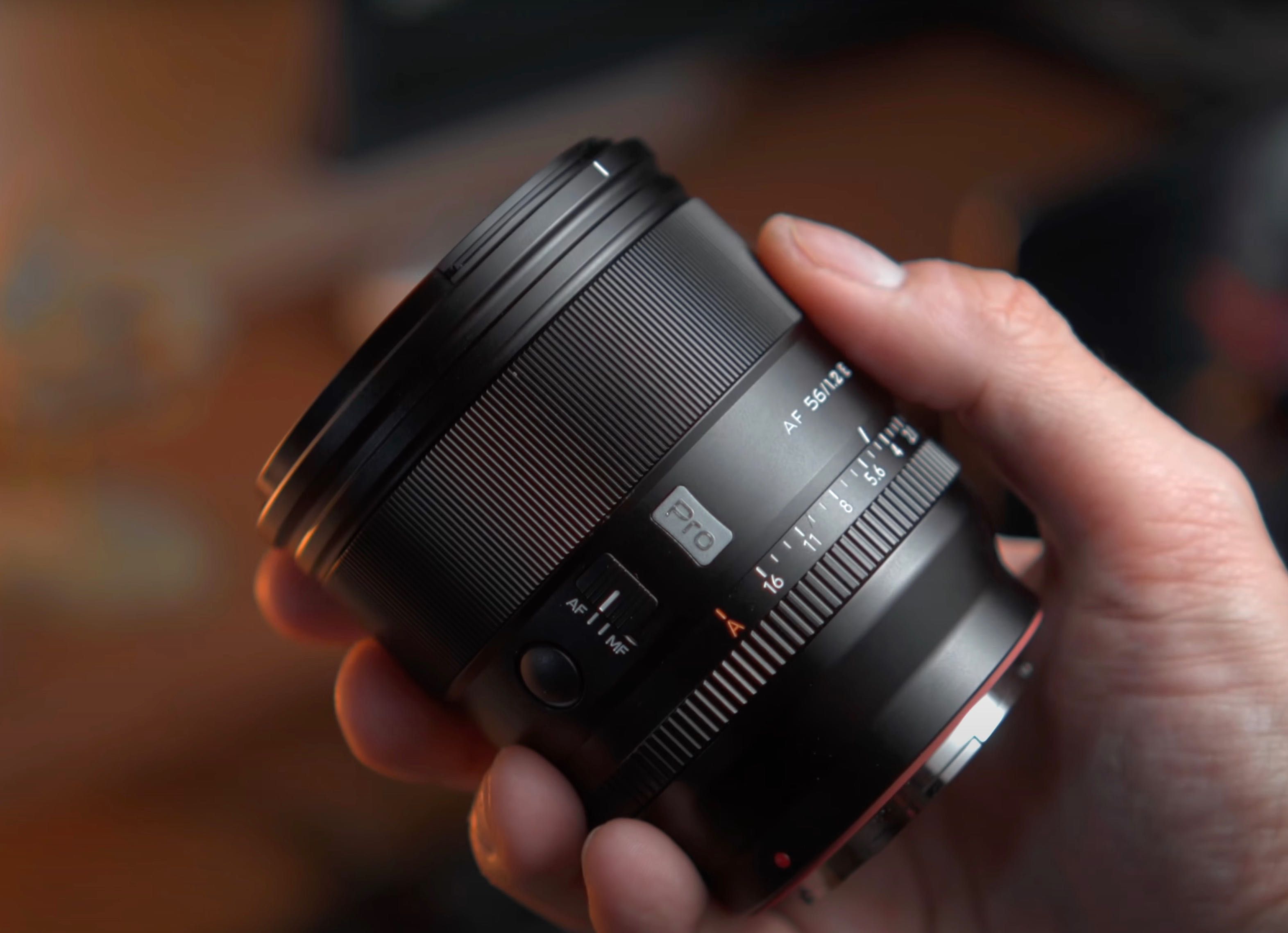Objetiva Viltrox 56mm f/1.2 PRO para Sony E