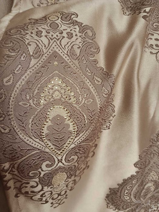 Продам штори на вікна та двері