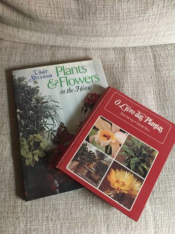 2 livros sobre plantas