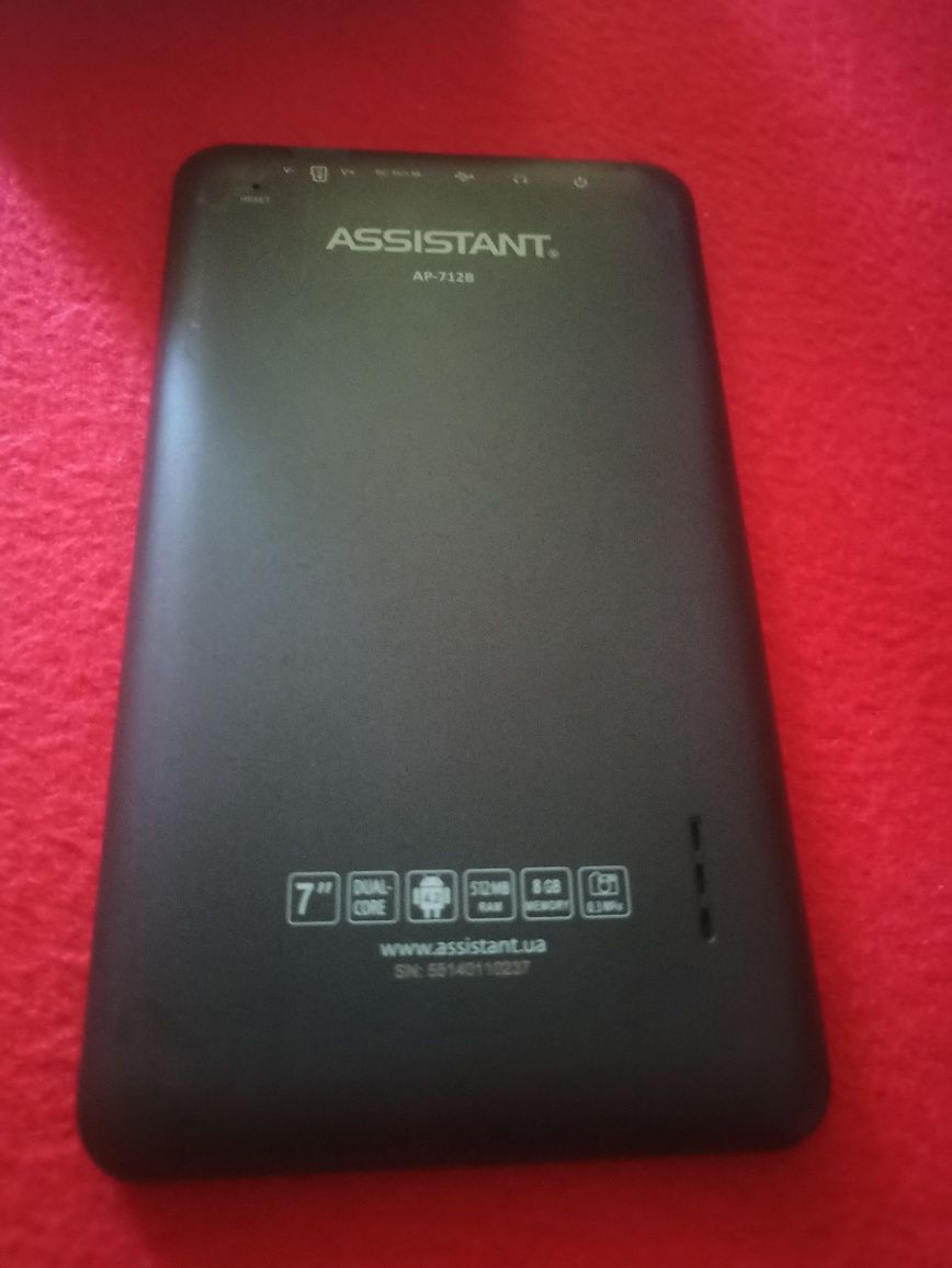 Планшет Assistant AP-712B