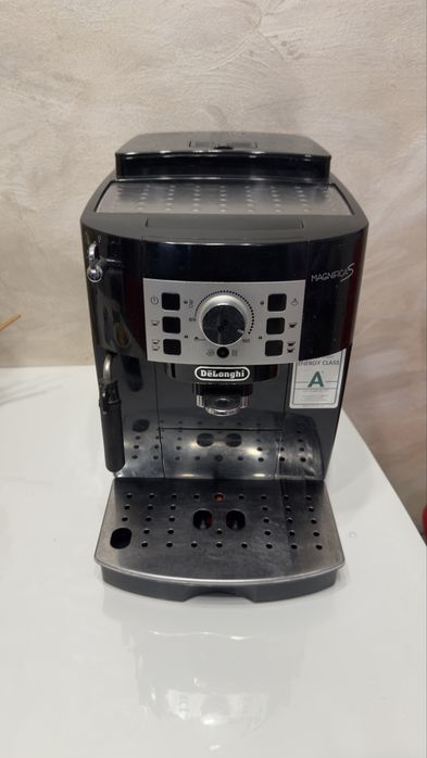 Кофемашина Delonghi