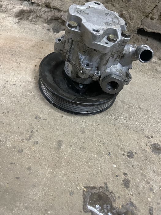 Продам насос гур Vokswagen, Audi, Skoda Opel 330422155B