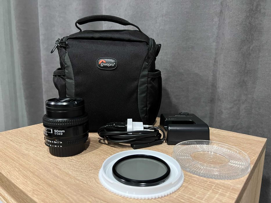 Терміново! Nikon D7100 + Nikkor AF-S DX 18-140mm + AF Nikkor 50mm