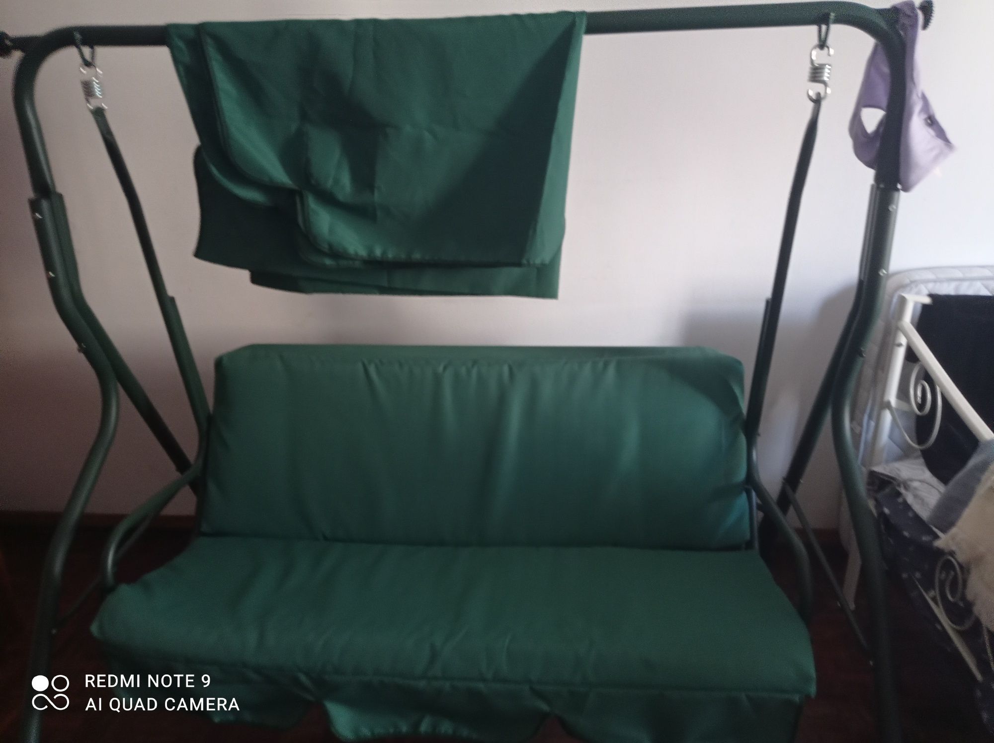 Cadeira três lugares nova